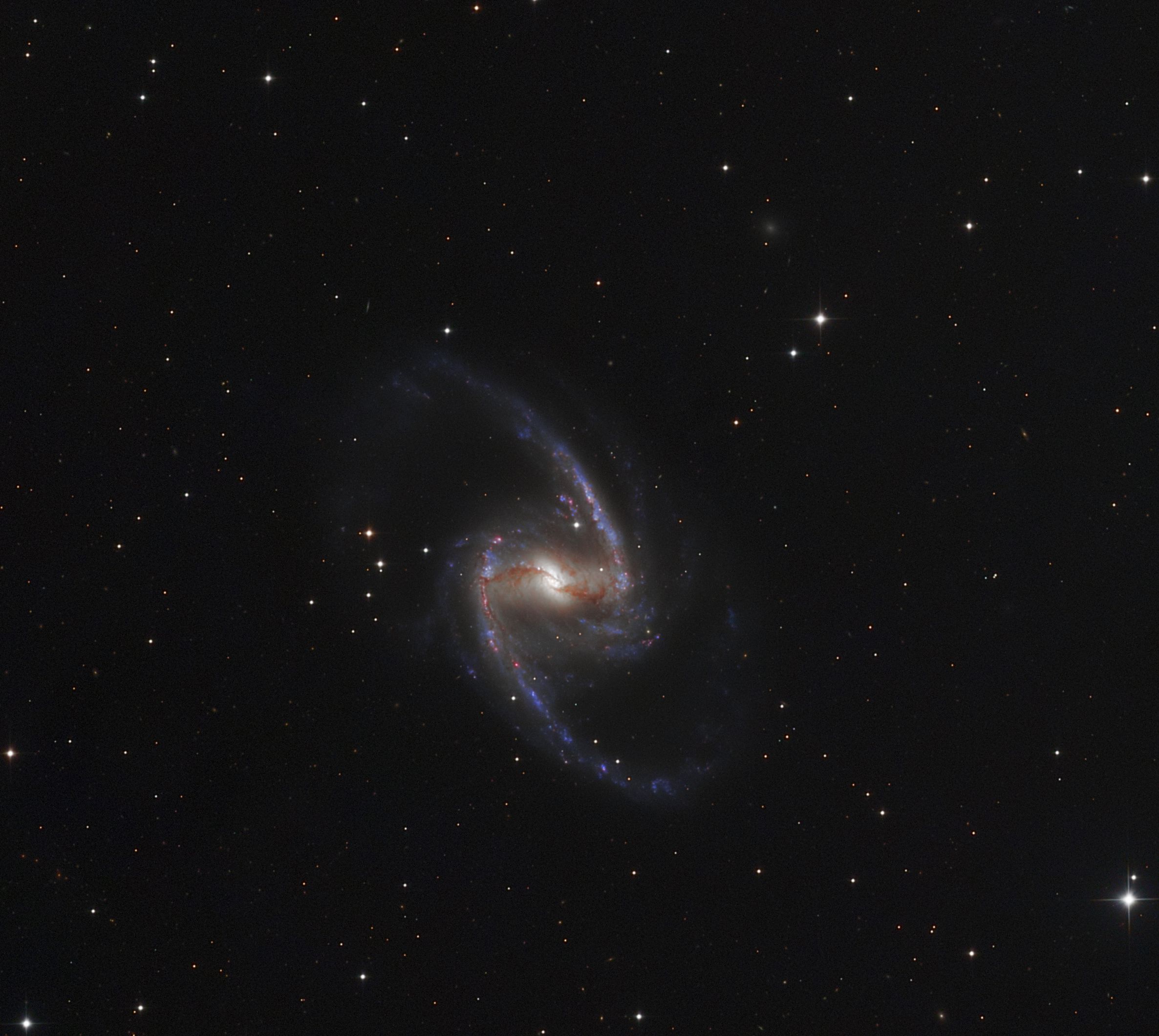 NGC 1365 GREAT BARRED SPIRAL GALAXY | Telescope Live