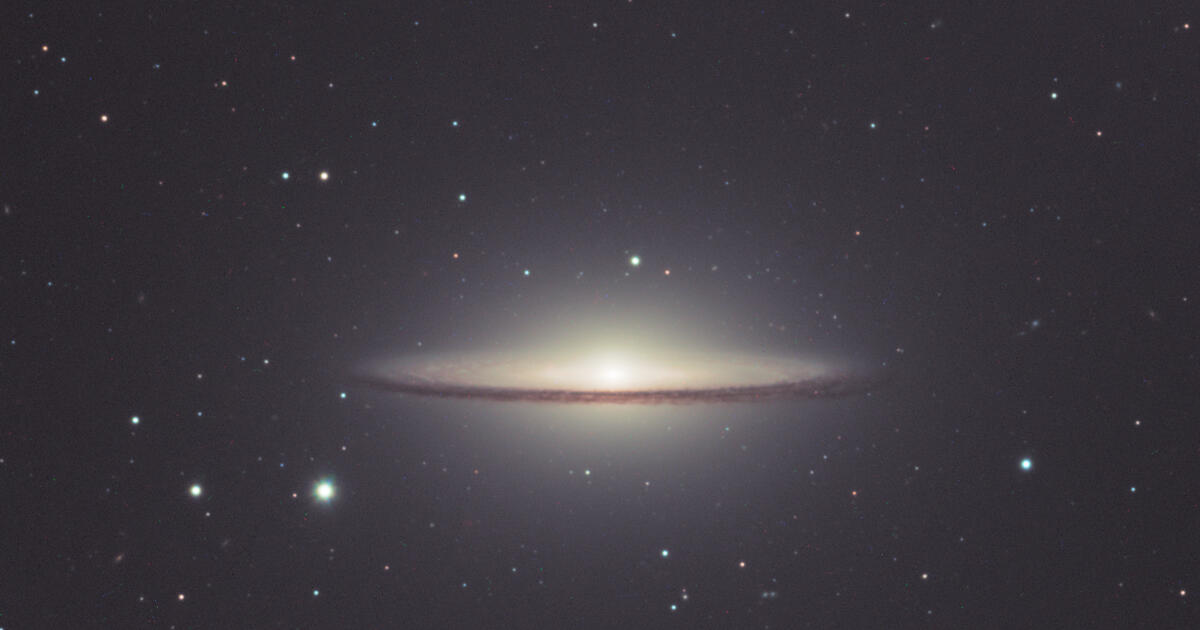 Sombrero galaxy Telescope Live