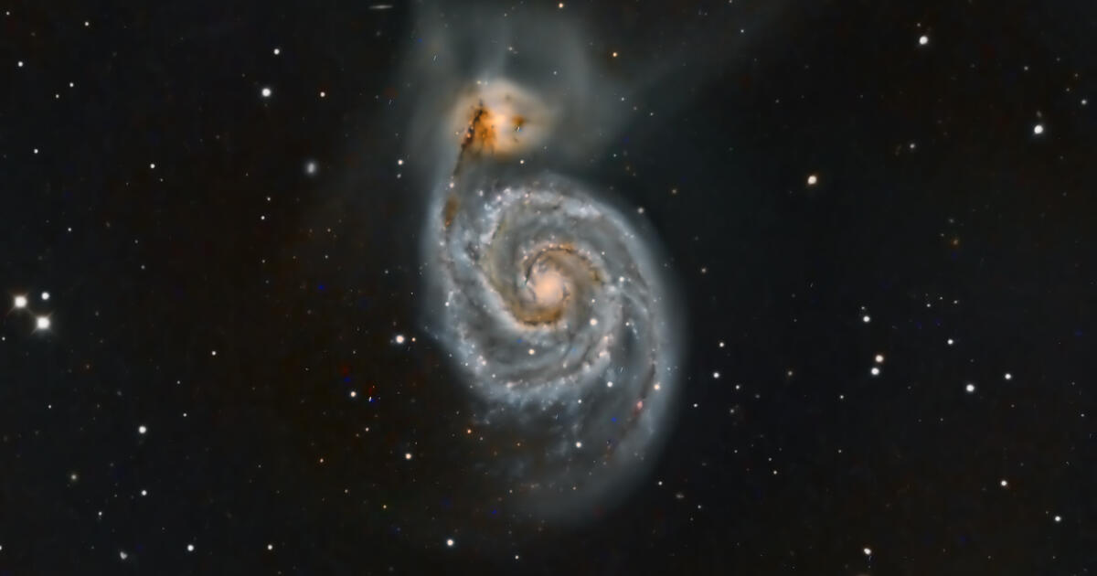 Whirpool Galaxy | Telescope Live