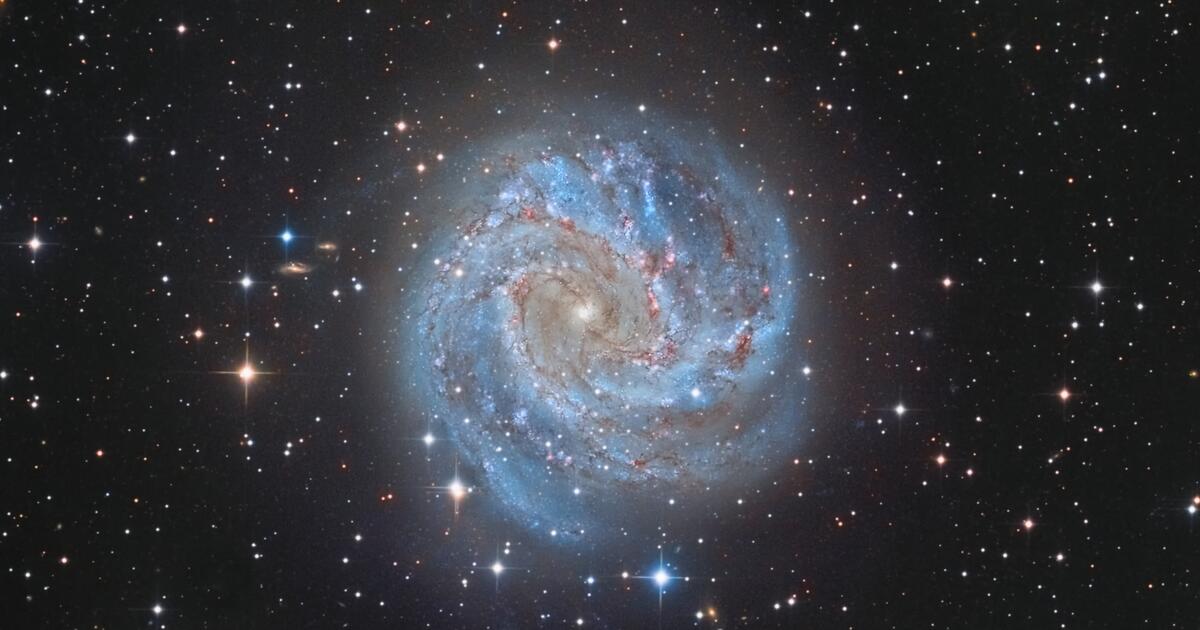 M83_LRGB.jpg?itok=JFXlOu-v