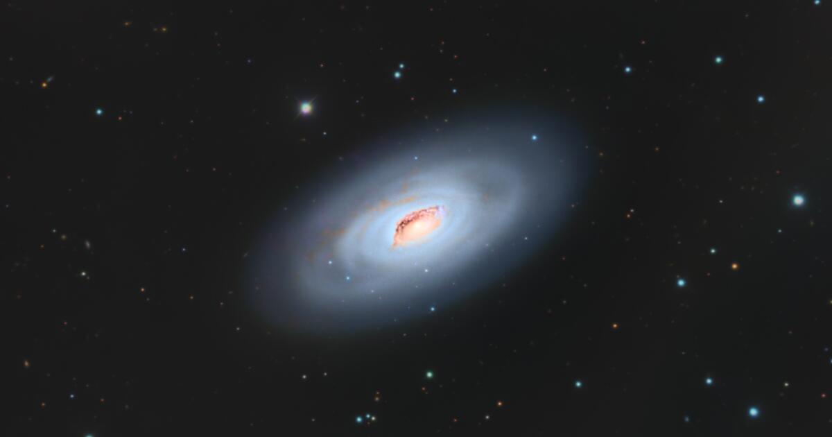 The Black Eye Galaxy, NGC4862 | Telescope Live