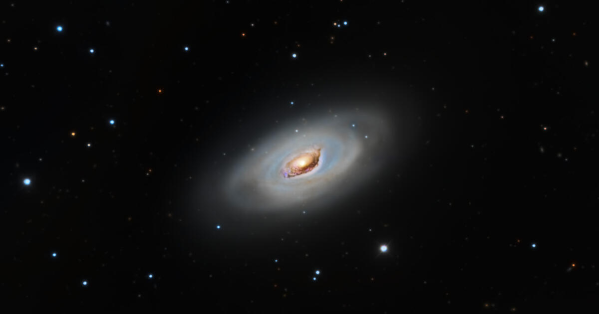 Black Eye Galaxy | Telescope Live