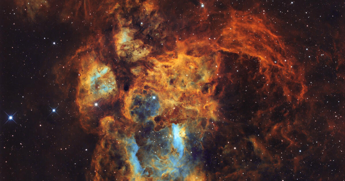 Lobster Nebula | Telescope Live