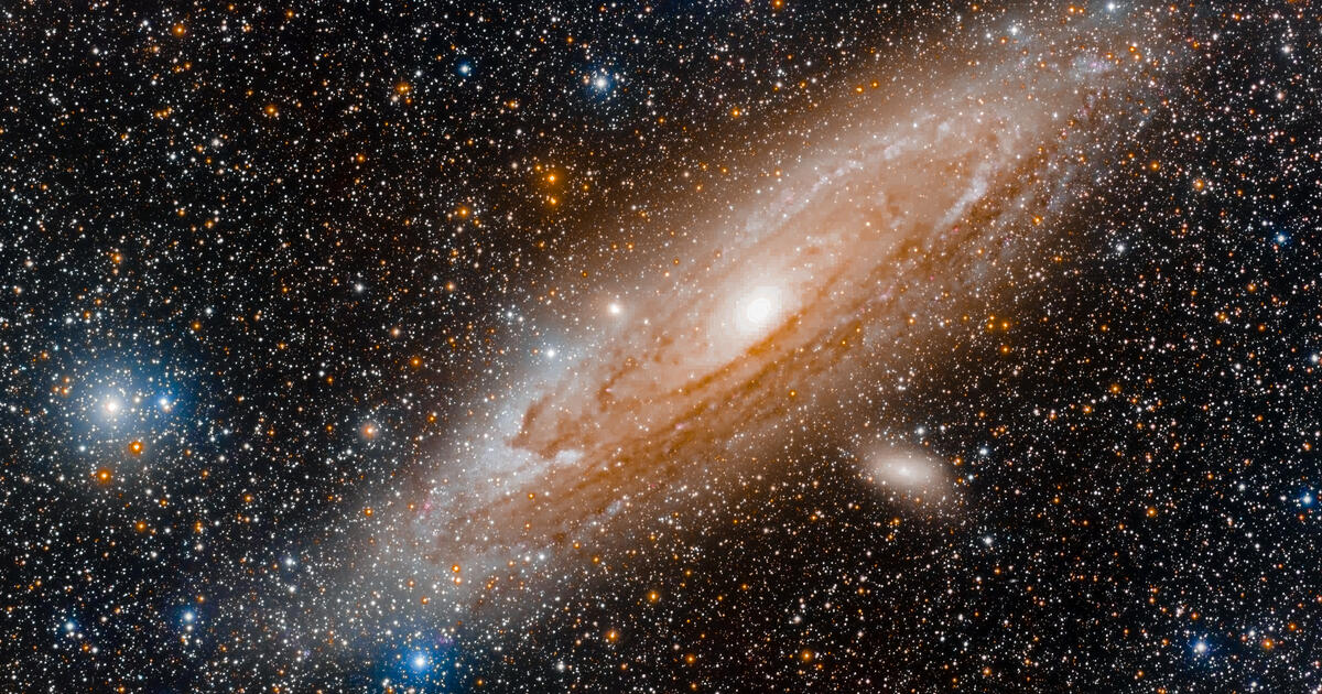 M31 - Andromeda Galaxy | Telescope Live