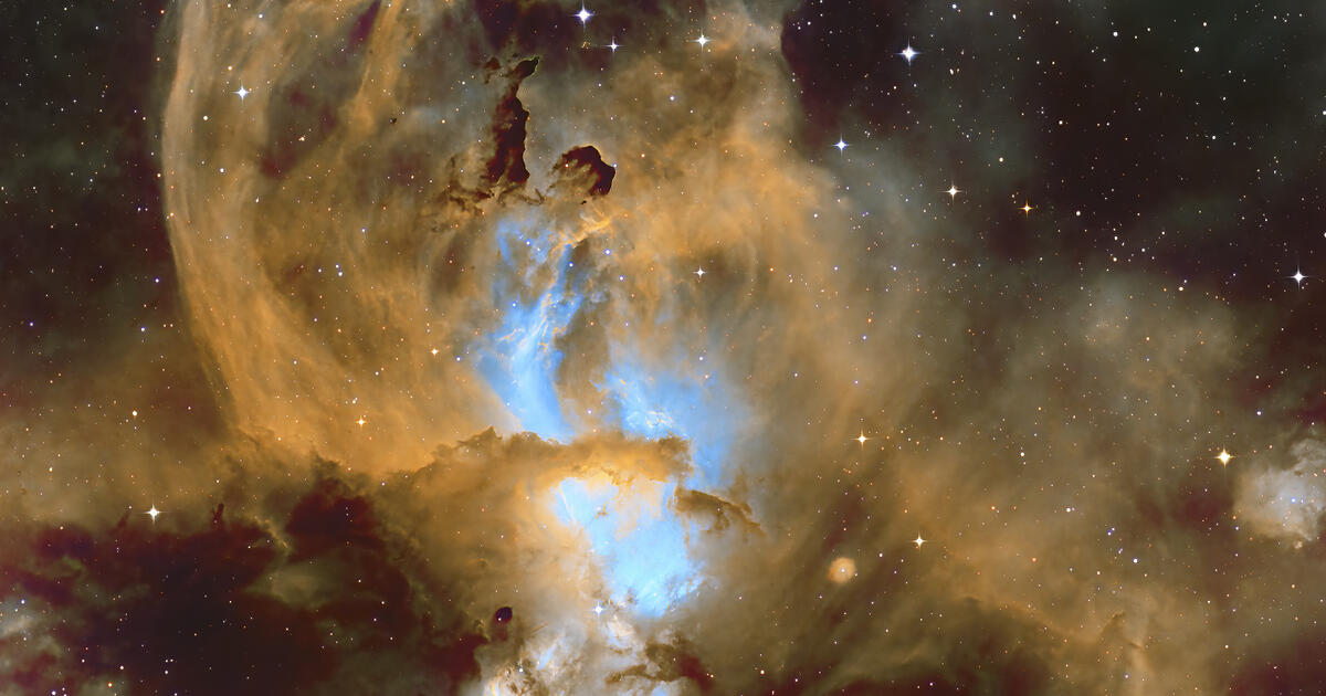 NGC3576 – The Statue of Liberty Nebula | Telescope Live