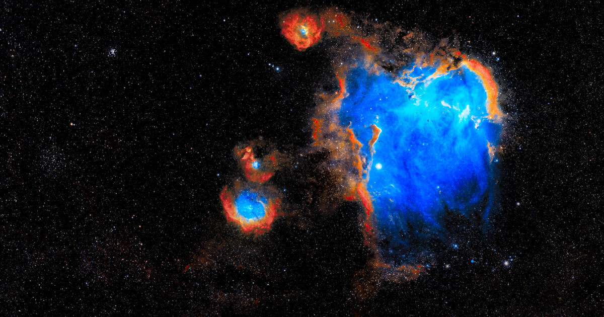 IC-2944 / RCW-62 Running Chicken Nebula | Telescope Live