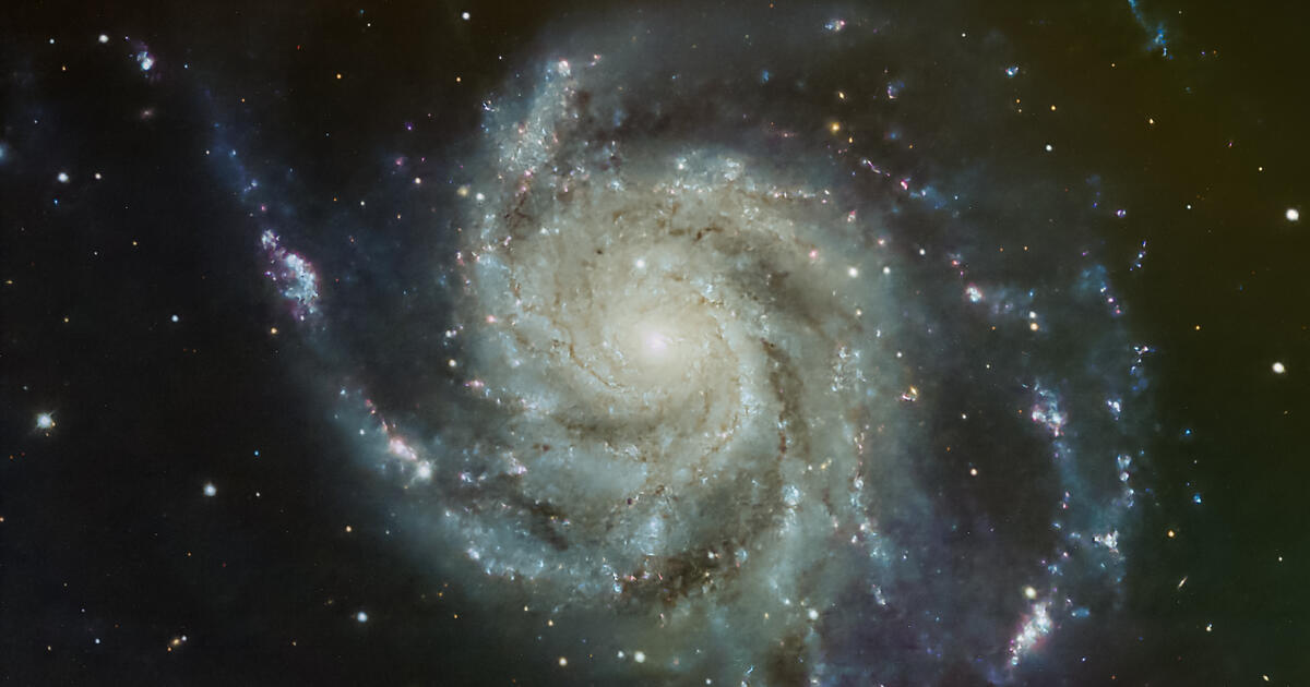 M101 and Supernova | Telescope Live