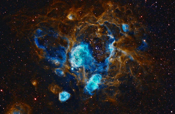 First analysis on NGC 1761 V0.2