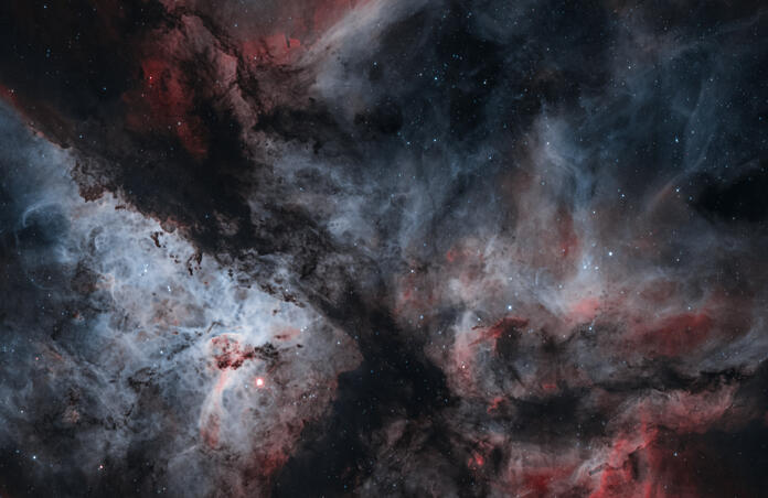 NGC 3372 - The great Carina nebula.