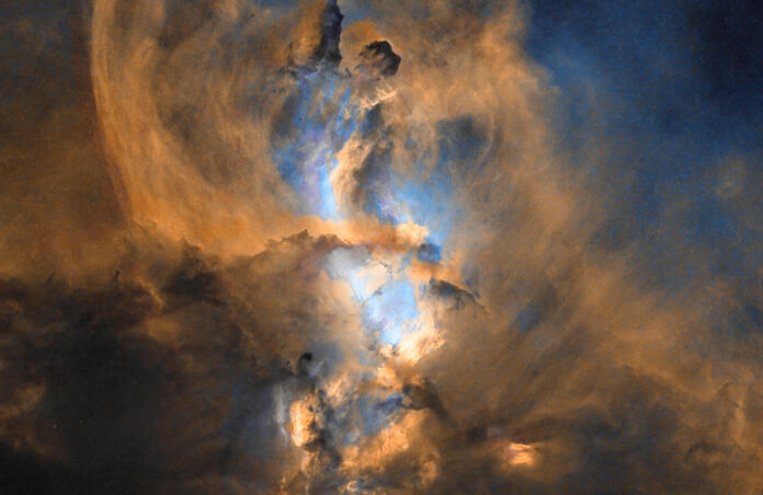 NGC3576 - The Statue Of Liberty Nebula