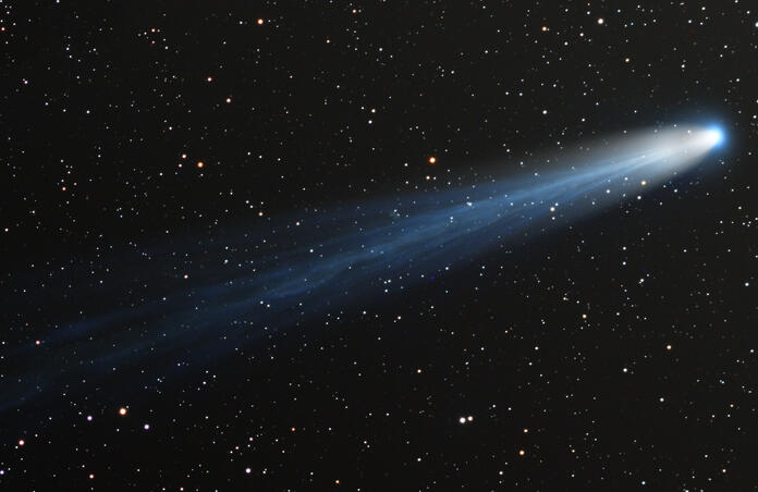 Comet Leonard leaves 2021