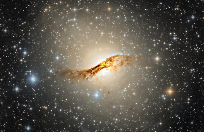 Centaurus A (NGC 5128, Caldwell 77)