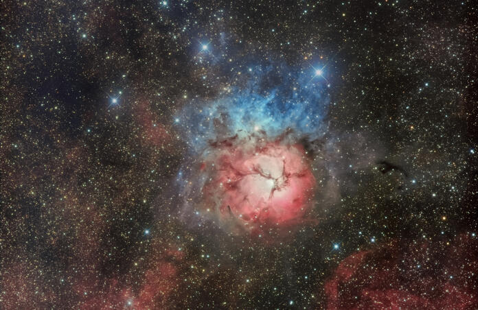 M20 Trifid Nebula with CHI-2