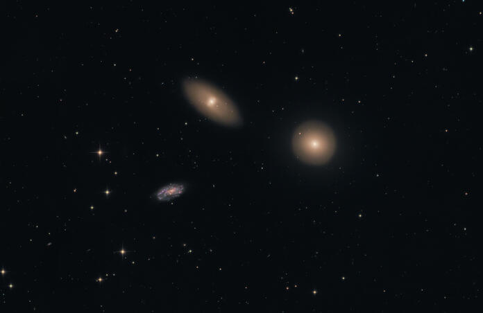Another Galaxy Trio in Leo, incl. M105