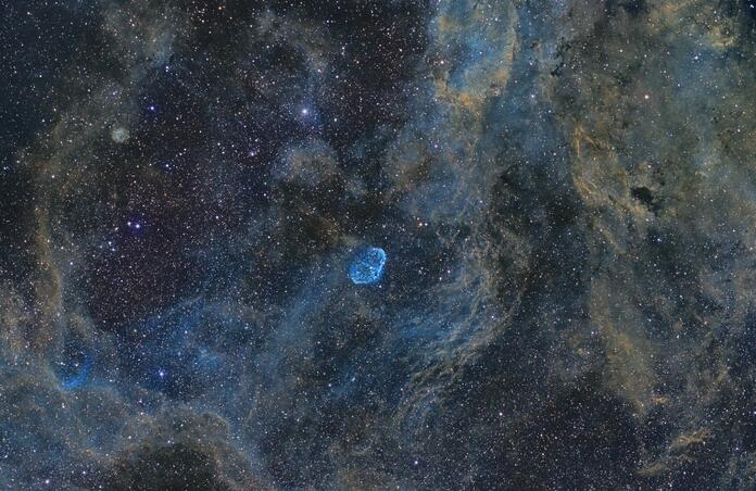 Cresecent Nebula