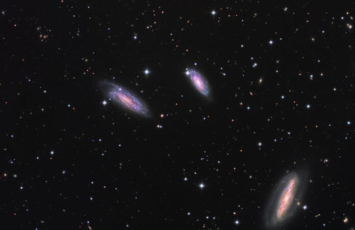NGC 7599