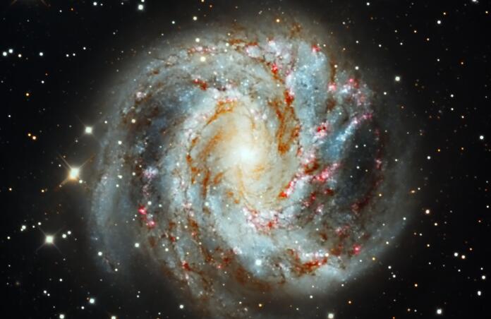 M83, Southern Pinwheel Galaxy