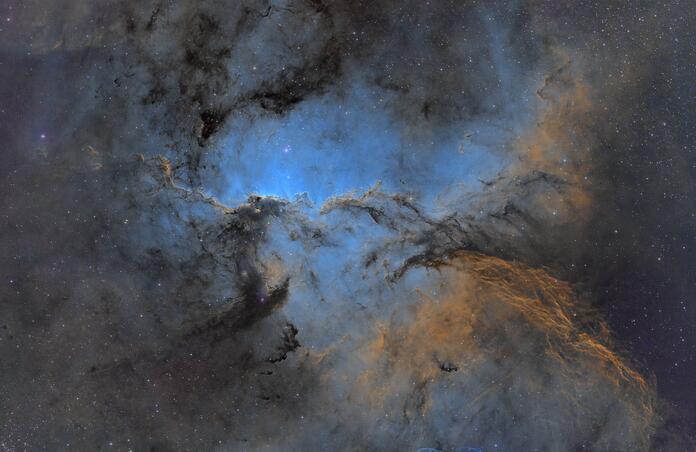 The Fighting Dragons of Ara NGC6188