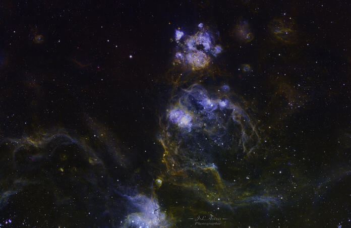 NGC2077