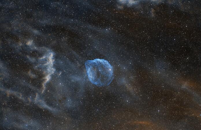 The Dolphin-Head Nebula - a widefield view
