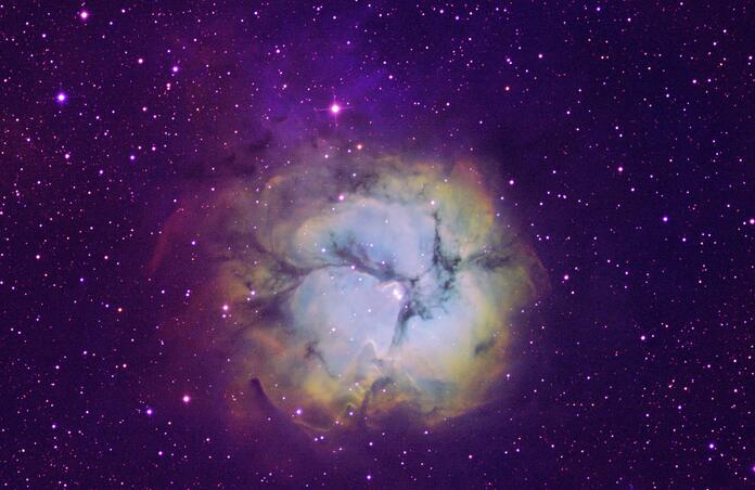 Trifid Nebula in HSO