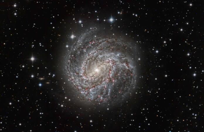 Southern Pinwheel Galaxy M83