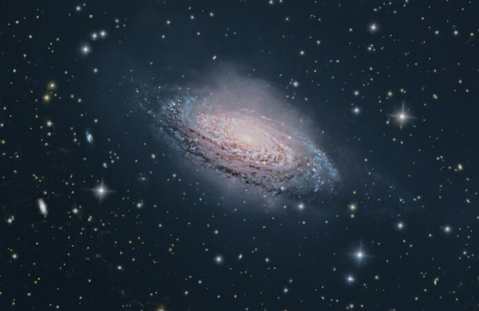 NGC 3521