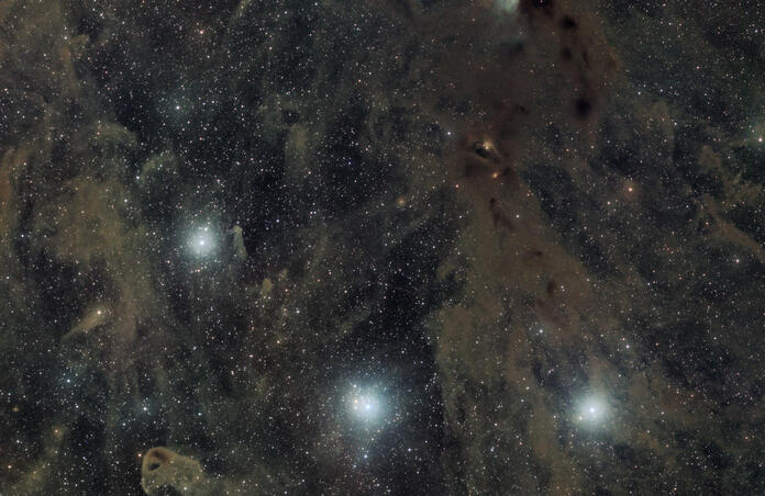 Dusty Nebulae & Molecular Clouds around IC359