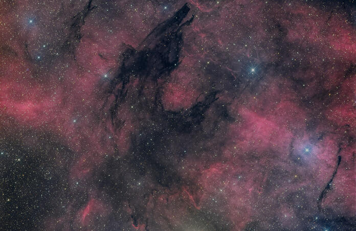 Dark Wolf Nebula with CHI-4