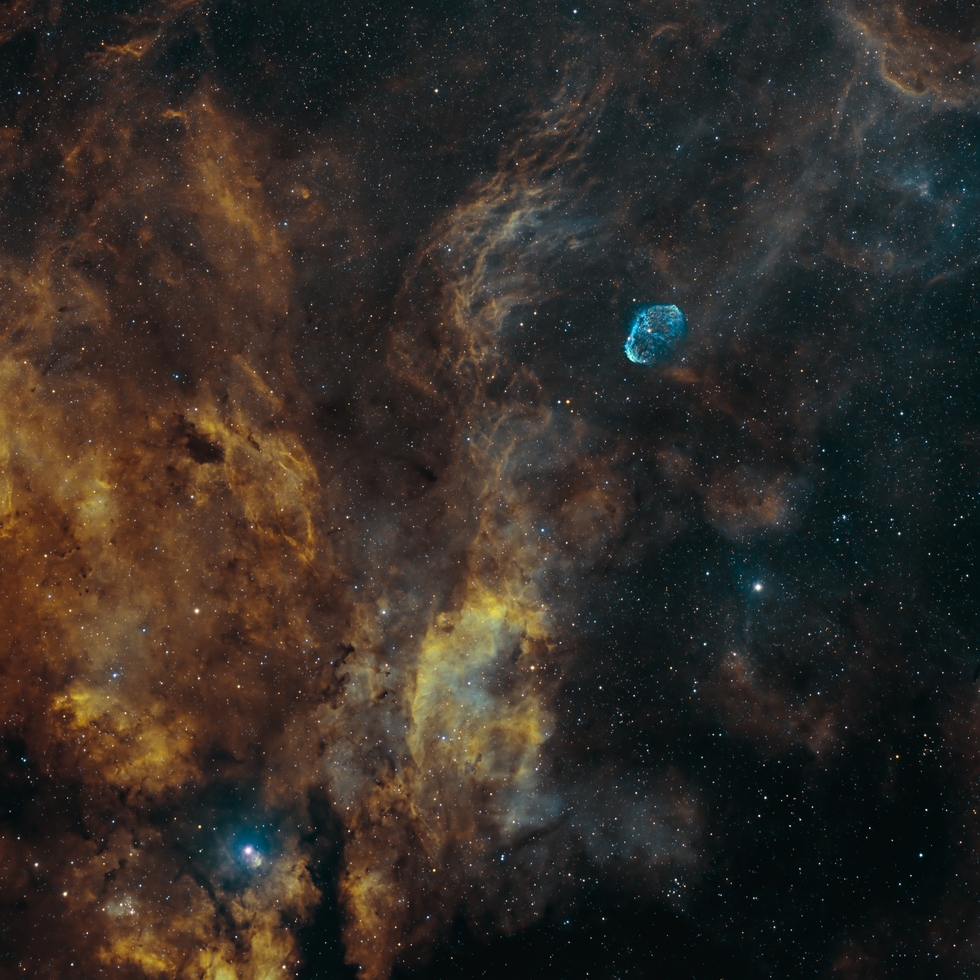 Crescent Nebula Wide Field