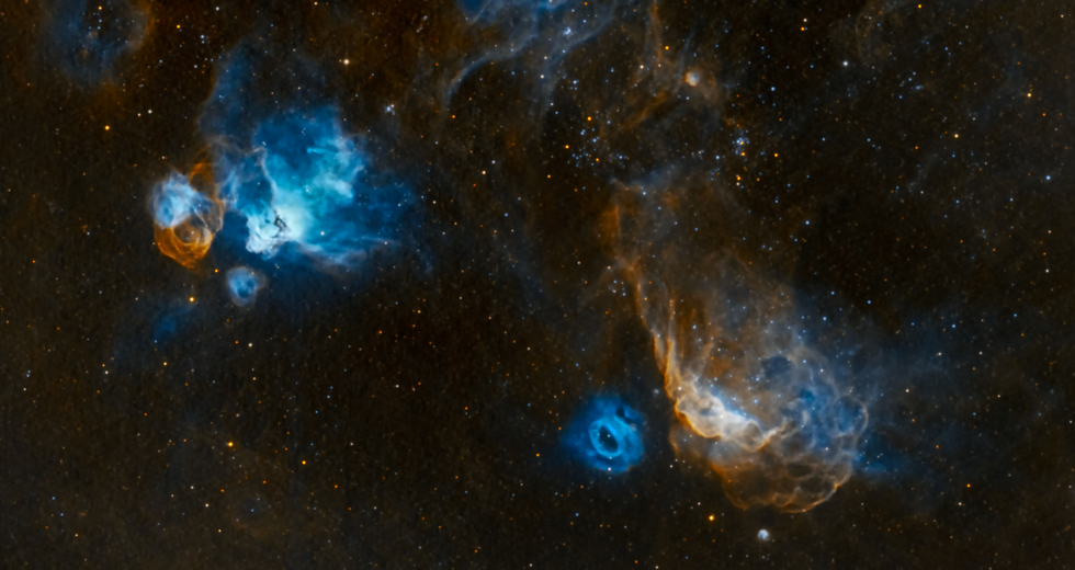 NGC 2014 and NGC 2032 Mosaic CHI-1 | Telescope Live