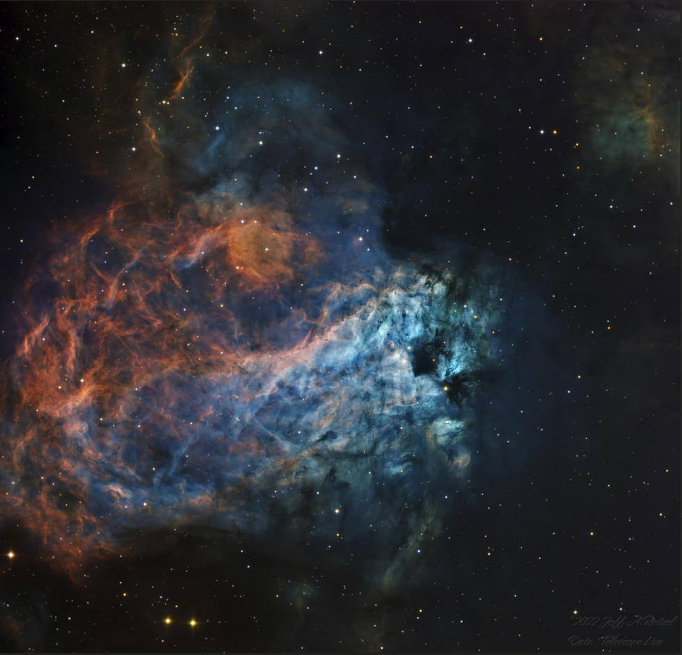 M17 The Omega Nebula | Telescope Live