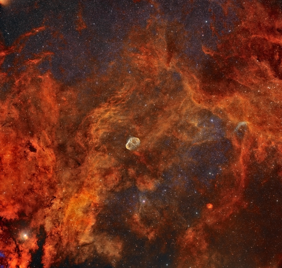 NGC6888 (Custom HOO tri-color blend)