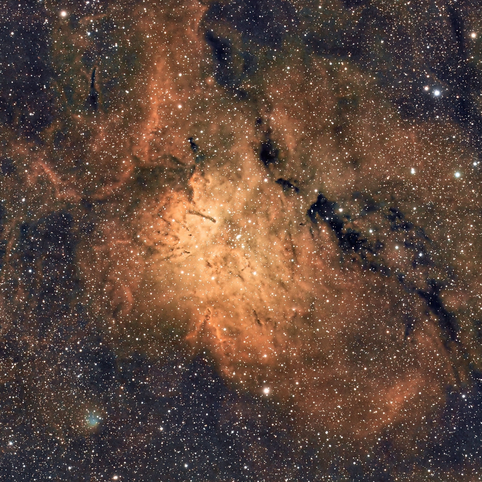 NGC6820