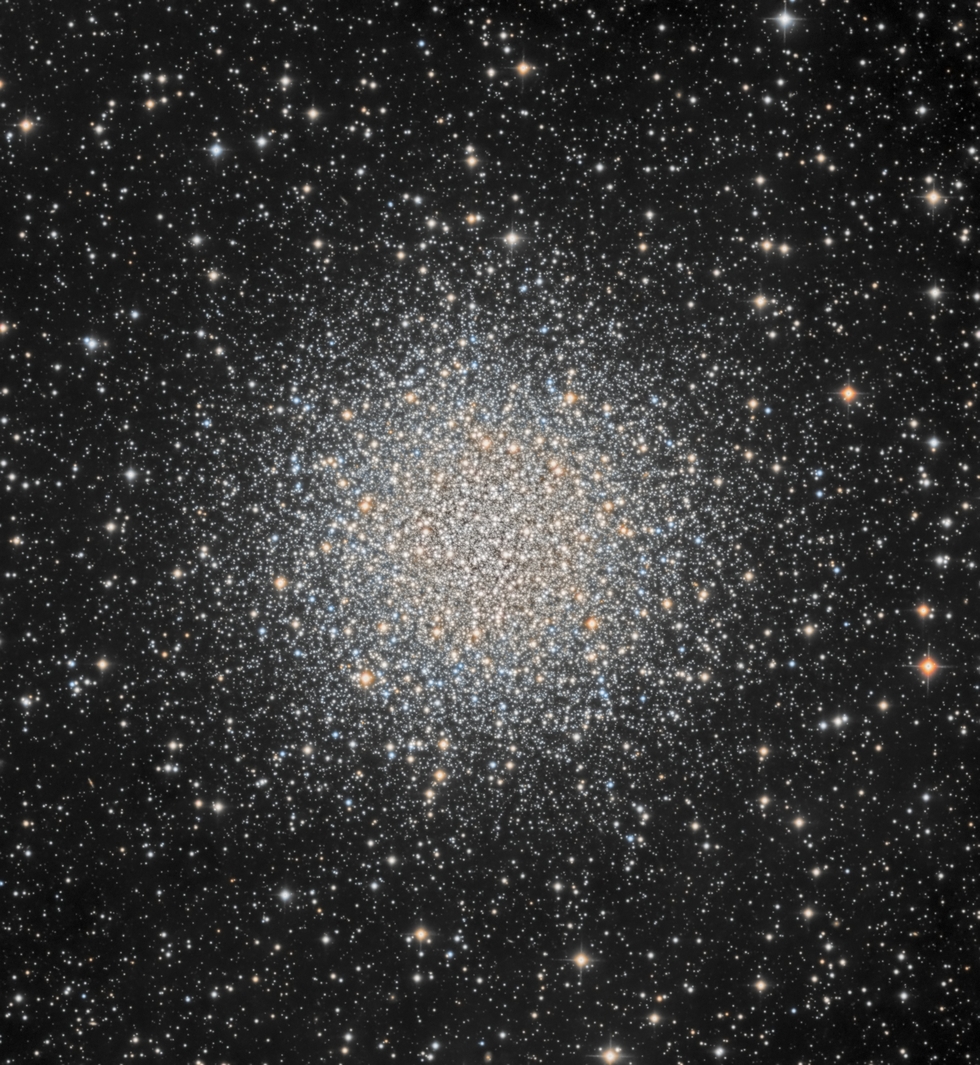 Messier 55 (NGC 6809) | Telescope Live