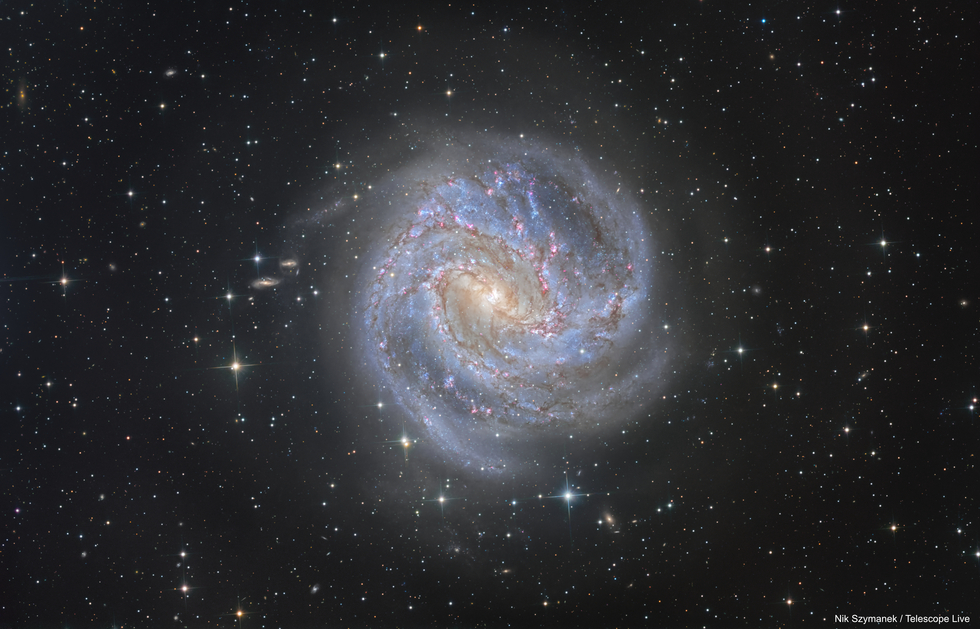 M83 with CCD and CMOS data