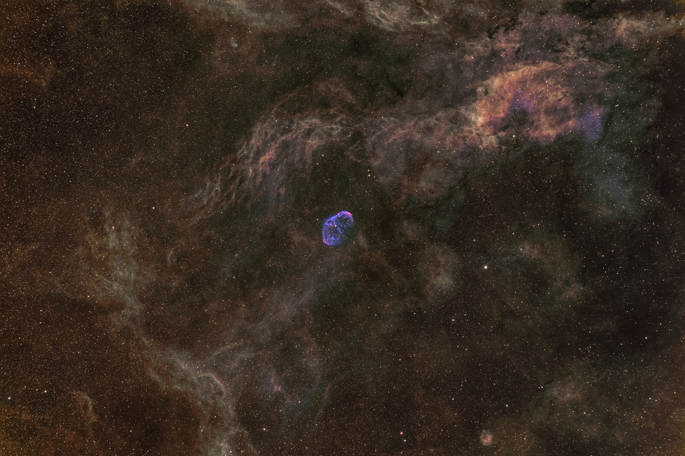 Crescent Nebula Widefield...