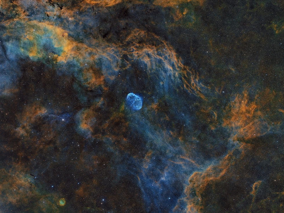 Crescent Nebula