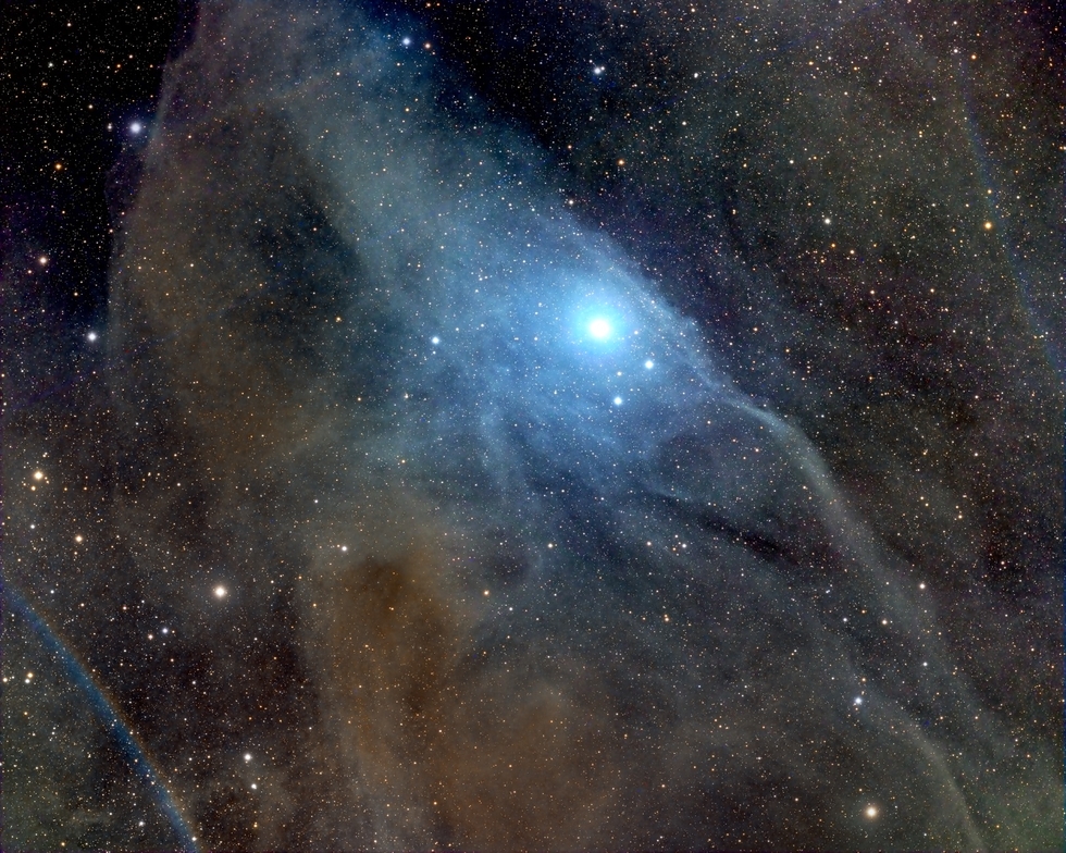 IC4592 BLUE HORSEHEAD