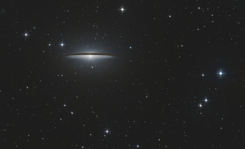 🌌 The Sombrero Galaxy - M104 🎩✨