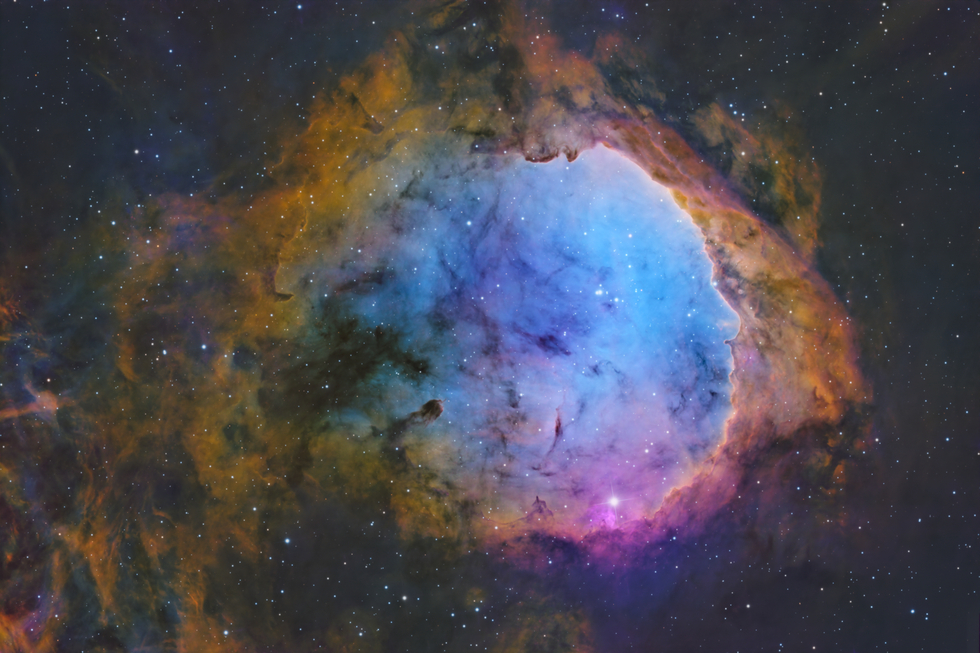 🌀 Lost in the clouds of NGC 3324...