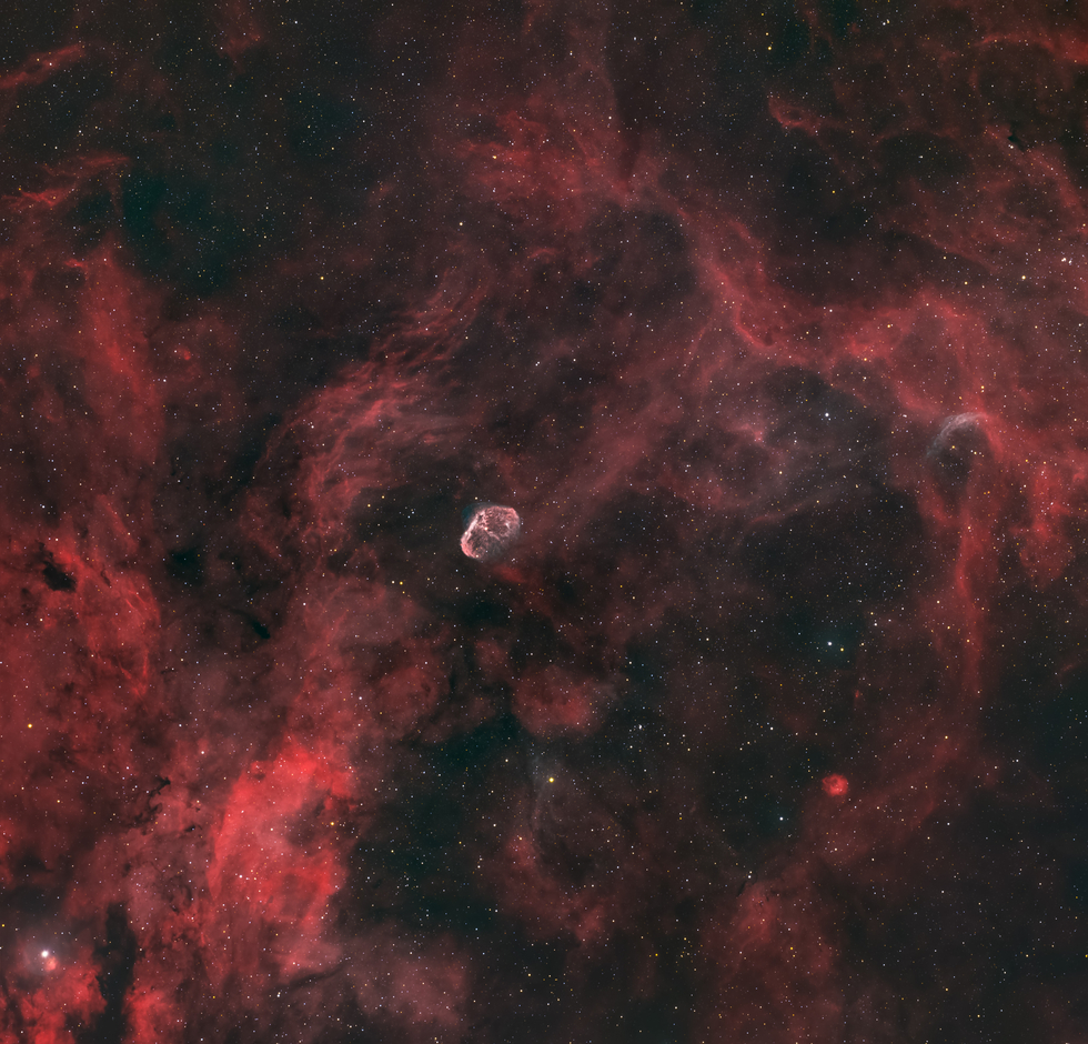 Crescent Nebula  NGC 6888
